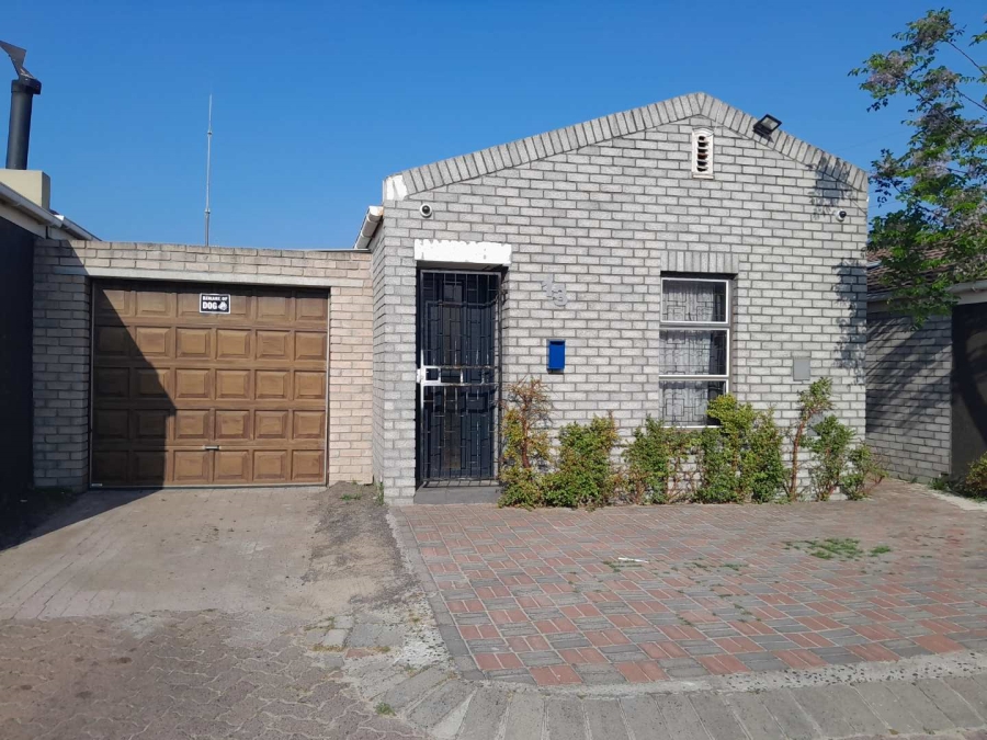 3 Bedroom Property for Sale in Fountain Village Western Cape